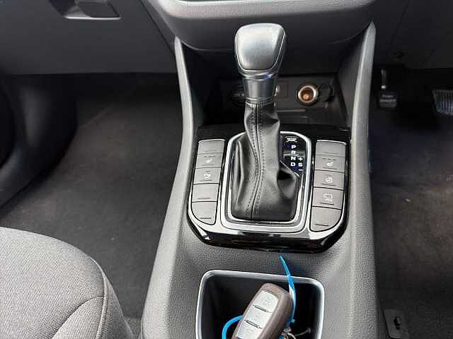 Hyundai IONIQ 1.6 GDi Hybrid Premium 5dr DCT