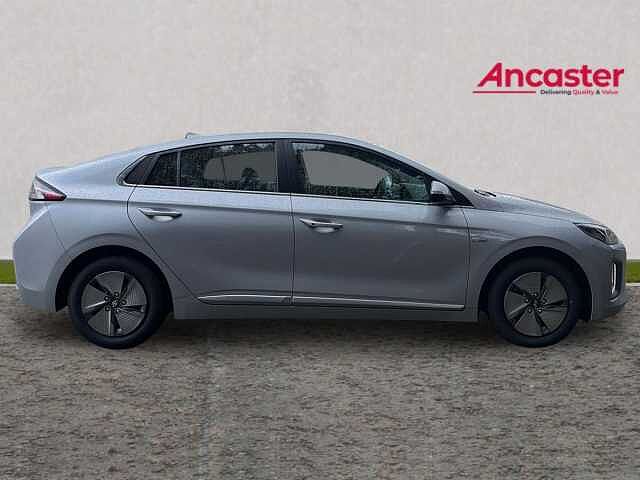 Hyundai IONIQ 1.6 GDi Hybrid Premium 5dr DCT