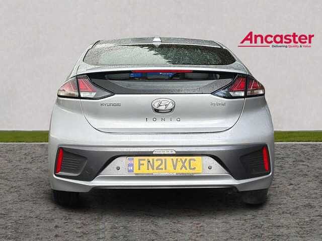 Hyundai IONIQ 1.6 GDi Hybrid Premium 5dr DCT