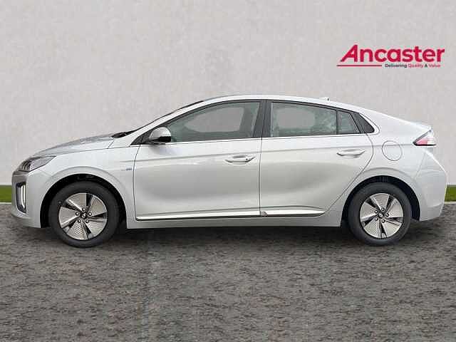Hyundai IONIQ 1.6 GDi Hybrid Premium 5dr DCT