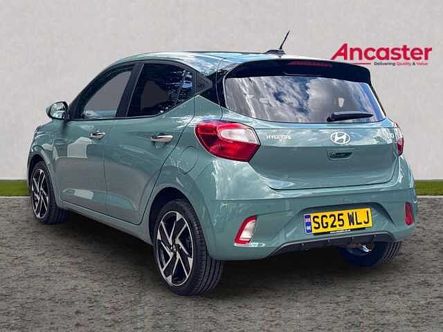 Hyundai I10 1.0 [63] Premium 5dr [Nav] Pearl - Mangrove green