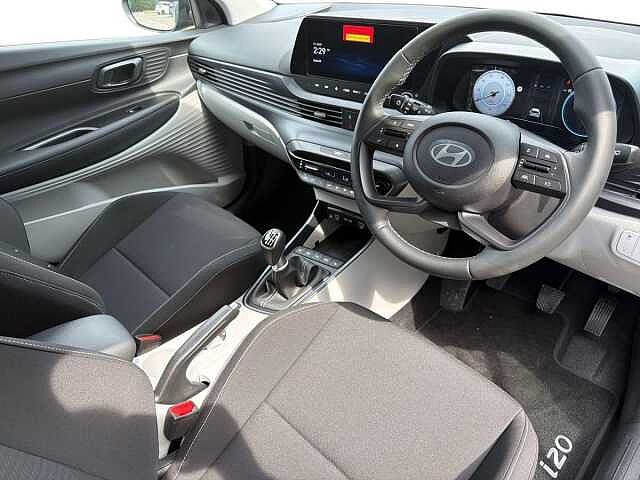Hyundai I20 1.0T GDi 90 Tech Line 5dr Pearl - Phantom black