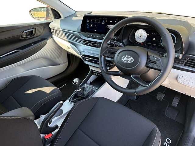 Hyundai I20 1.0T GDi 90 Tech Line 5dr Pearl - Dragon red