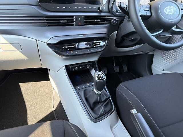 Hyundai I20 1.0T GDi 90 Tech Line 5dr Pearl - Dragon red