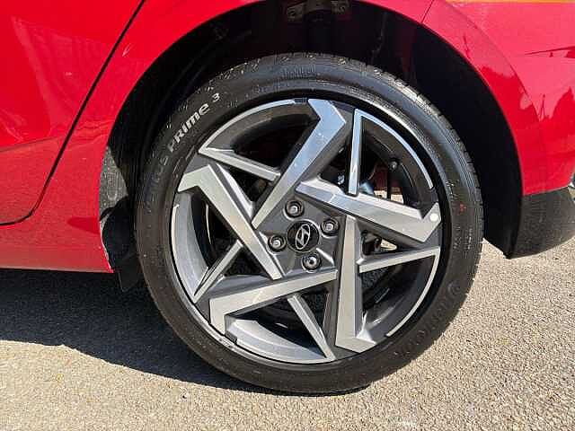 Hyundai I20 1.0T GDi 90 Tech Line 5dr Pearl - Dragon red