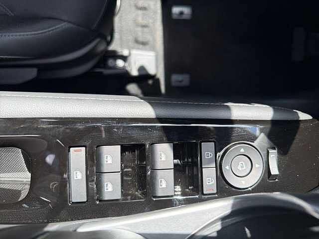 Hyundai TUCSON 1.6T 288 Plug-in Hybrid Black Line 5dr Auto [NI] lid - Atlas white