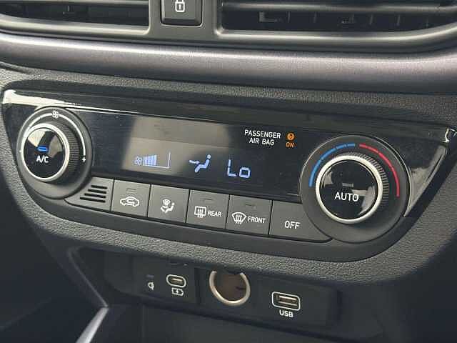 Hyundai I10 1.2 [79] Premium 5dr Auto [Nav] Green