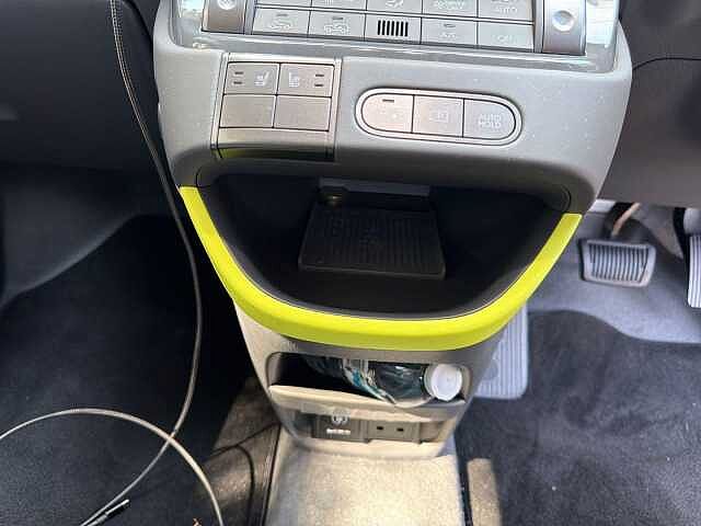 Hyundai INSTER 85kW Cross 49kWh 5dr Auto Jungle Khaki