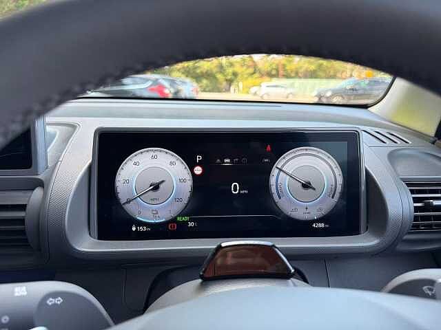 Hyundai INSTER 85kW Cross 49kWh 5dr Auto Jungle Khaki