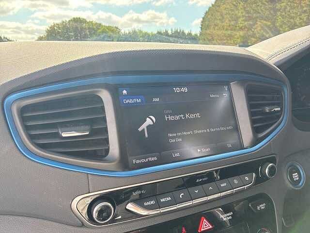 Hyundai IONIQ 1.6 GDi Hybrid Premium SE 5dr DCT