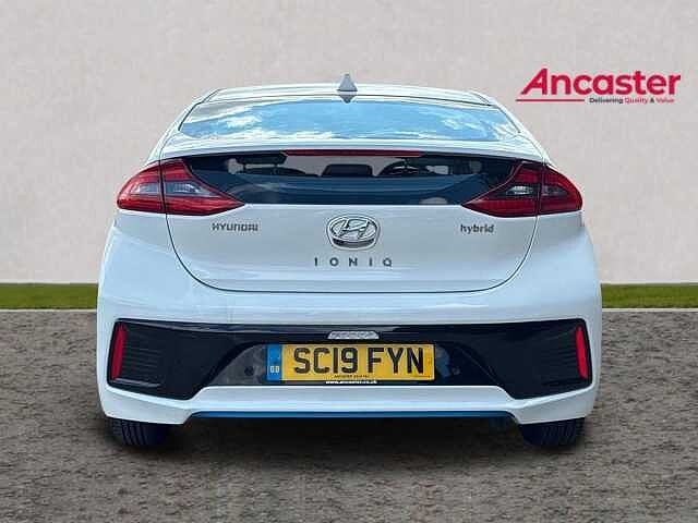 Hyundai IONIQ 1.6 GDi Hybrid Premium SE 5dr DCT