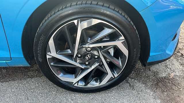 Hyundai I20 1.0 T-GDi MHEV Premium Hatchback 5dr Petrol Hybrid Manual Euro 6 (s/s) (100 ps) Aqua Turquoise