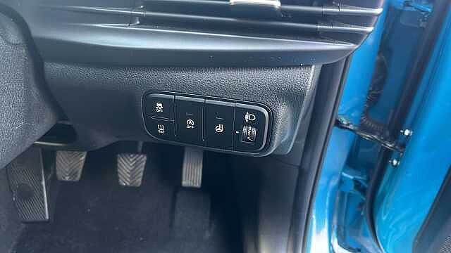 Hyundai I20 1.0 T-GDi MHEV Premium Hatchback 5dr Petrol Hybrid Manual Euro 6 (s/s) (100 ps) Aqua Turquoise