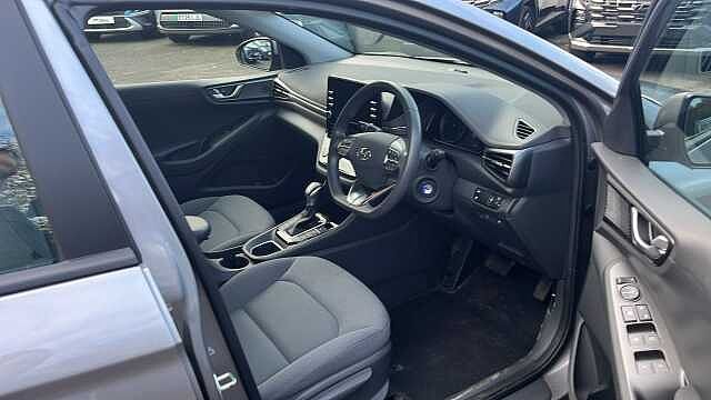 Hyundai IONIQ 1.6 h-GDi SE Connect Hatchback 5dr Petrol Hybrid DCT Euro 6 (s/s) (141 ps)
