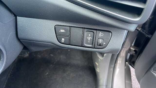 Hyundai IONIQ 1.6 h-GDi SE Connect Hatchback 5dr Petrol Hybrid DCT Euro 6 (s/s) (141 ps)