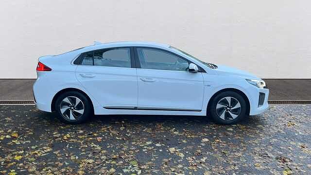 Hyundai IONIQ 1.6 h-GDi Premium SE Hatchback 5dr Petrol Hybrid DCT Euro 6 (s/s) (141 ps) Atlas White/Black Shadow Lt