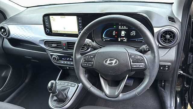 Hyundai I10 1.0 Premium Hatchback 5dr Petrol Auto Euro 6 (s/s) (63 ps) Black