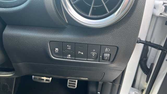 Hyundai KONA 64kWh Ultimate SUV 5dr Electric Auto (10.5kW Charger) (204 ps)