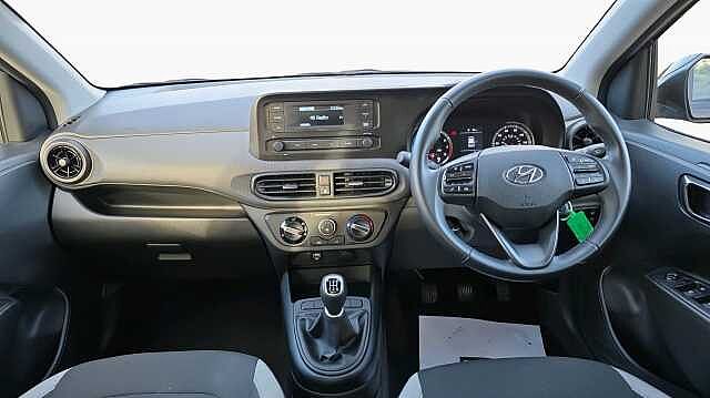 Hyundai i10 1.0 SE Hatchback 5dr Petrol Manual Euro 6 (s/s) (67 ps)