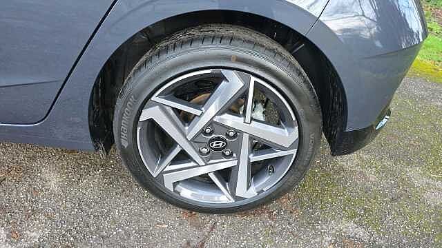 Hyundai i20 1.0 T-GDi Premium Hatchback 5dr Petrol DCT Euro 6 (s/s) (100 ps)