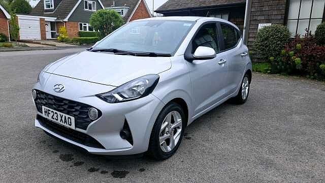 Hyundai i10 1.0 SE Connect Hatchback 5dr Petrol Auto Euro 6 (s/s) (67 ps)