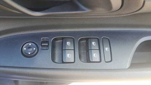 Hyundai i20 1.0 T-GDi MHEV SE Connect Hatchback 5dr Petrol Hybrid DCT Euro 6 (s/s) (100 ps)