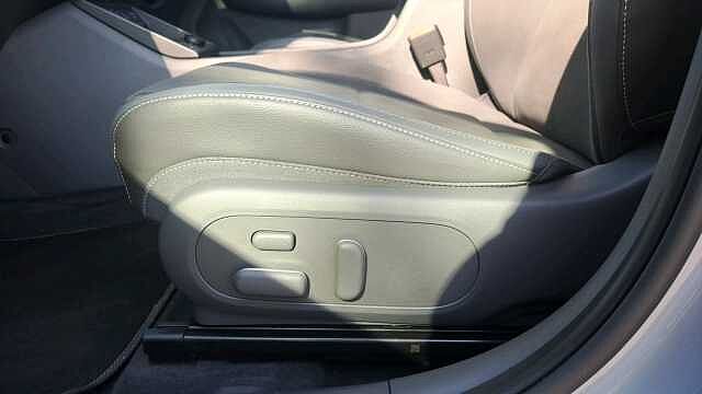 Hyundai KONA 65.4kWh Ultimate SUV 5dr Electric Auto (218 ps)