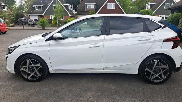 Hyundai i20 1.0 T-GDi Premium Hatchback 5dr Petrol DCT Euro 6 (s/s) (100 ps)