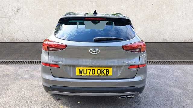 Hyundai TUCSON 2.0 CRDi MHEV Premium SE SUV 5dr Diesel Hybrid Auto 4WD Euro 6 (s/s) (185 ps)