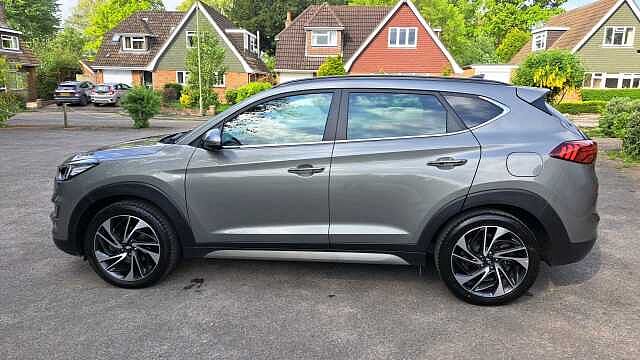 Hyundai TUCSON 2.0 CRDi MHEV Premium SE SUV 5dr Diesel Hybrid Auto 4WD Euro 6 (s/s) (185 ps)
