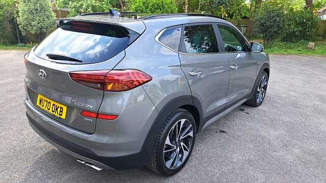 Hyundai TUCSON 2.0 CRDi MHEV Premium SE SUV 5dr Diesel Hybrid Auto 4WD Euro 6 (s/s) (185 ps)
