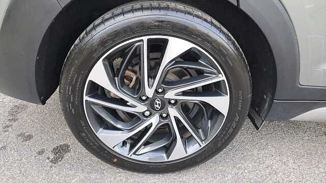 Hyundai TUCSON 2.0 CRDi MHEV Premium SE SUV 5dr Diesel Hybrid Auto 4WD Euro 6 (s/s) (185 ps)