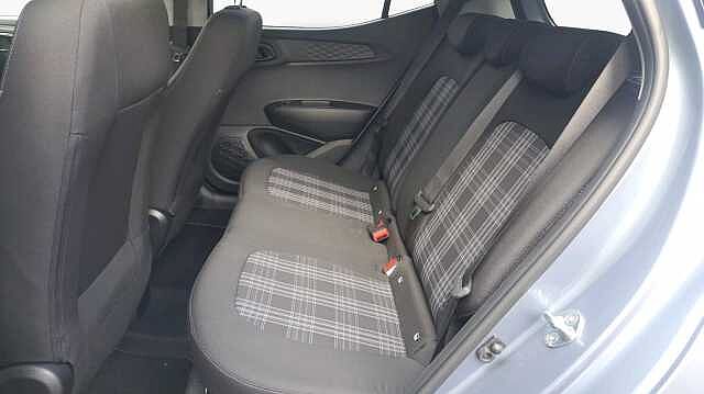 Hyundai i10 1.2 Premium Hatchback 5dr Petrol Auto Euro 6 (s/s) (79 ps)