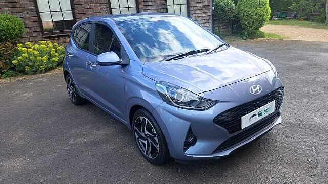 Hyundai i10 1.2 Premium Hatchback 5dr Petrol Auto Euro 6 (s/s) (79 ps)