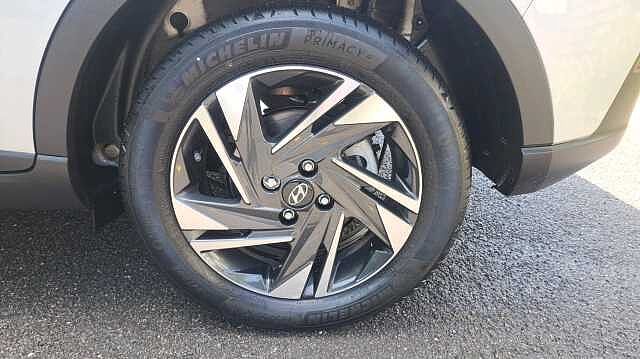 Hyundai BAYON 1.0 T-GDi MHEV SE Connect SUV 5dr Petrol Hybrid DCT Euro 6 (s/s) (100 ps) Silver