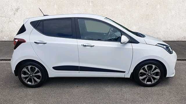 Hyundai I10 1.2 Premium SE Hatchback 5dr Petrol Manual Euro 6 (87 ps) Polar White