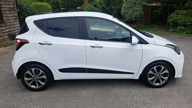 Hyundai I10 1.2 Premium SE Hatchback 5dr Petrol Manual Euro 6 (87 ps) Polar White