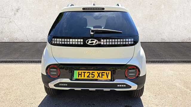 Hyundai INSTER Long Range 49kWh 02 SUV 5dr Electric Auto (115 ps) Natural Ivory