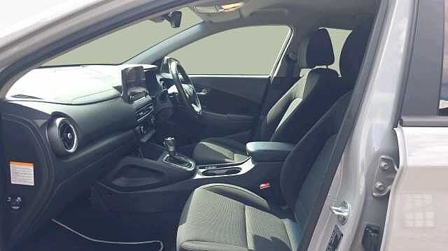 Hyundai KONA 1.6 h-GDi Premium SUV 5dr Petrol Hybrid DCT Euro 6 (s/s) (141 ps)