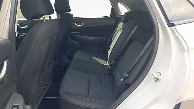 Hyundai KONA 1.6 h-GDi Premium SUV 5dr Petrol Hybrid DCT Euro 6 (s/s) (141 ps)