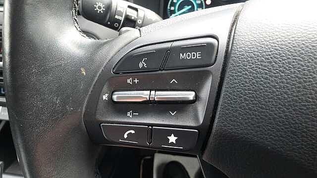 Hyundai KONA 1.6 h-GDi Premium SUV 5dr Petrol Hybrid DCT Euro 6 (s/s) (141 ps)