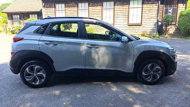 Hyundai KONA 1.6 h-GDi SE Connect SUV 5dr Petrol Hybrid DCT Euro 6 (s/s) (141 ps) Grey