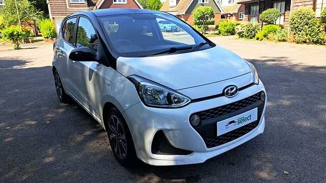 Hyundai I10 1.0 Play Hatchback 5dr Petrol Manual Euro 6 (67 ps) White