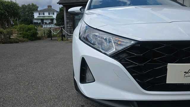 Hyundai i20 1.0 T-GDi MHEV SE Connect Hatchback 5dr Petrol Hybrid Manual Euro 6 (s/s) (100 p