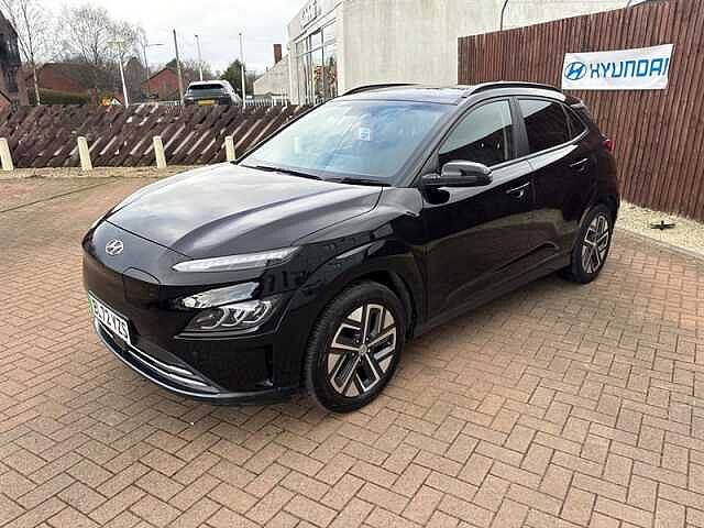 Hyundai KONA 64kWh Premium SUV 5dr Electric Auto (10.5kW Charger) (204 ps) Black