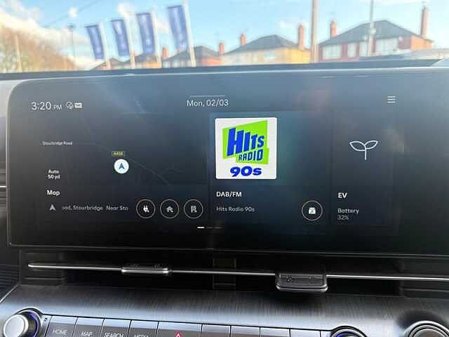 Hyundai KONA 65.4kWh Ultimate SUV 5dr Electric Auto (218 ps) White