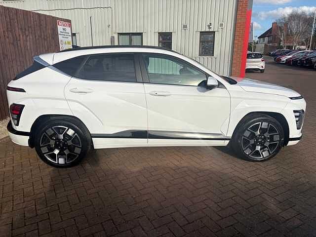 Hyundai KONA 65.4kWh Ultimate SUV 5dr Electric Auto (218 ps) White