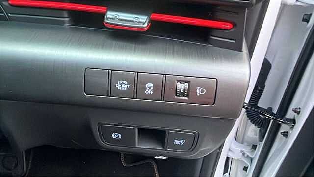 Hyundai KONA 1.6 h-GDi N Line SUV 5dr Petrol Hybrid DCT Euro 6 (s/s) (138 ps) White