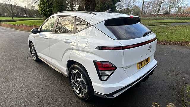 Hyundai KONA 1.6 h-GDi N Line SUV 5dr Petrol Hybrid DCT Euro 6 (s/s) (138 ps) White