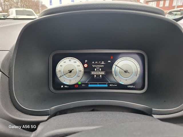 Hyundai KONA 64kWh Premium SUV 5dr Electric Auto (10.5kW Charger) (204 ps)